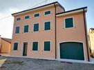 Villa    Modena